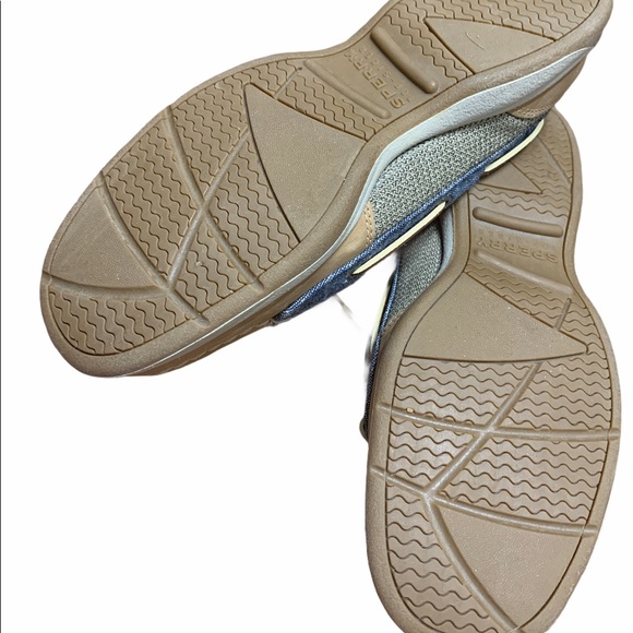 *SOLD* Sperry Top Sider Women’s Tan and Denim - Picture 2 of 6